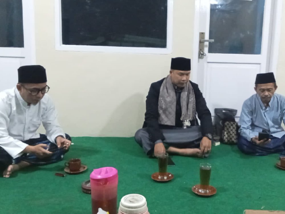 Pengajian rutin desa jambuluwuk (1)