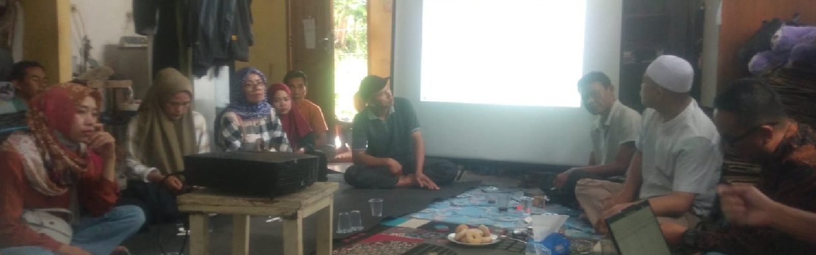 Sosialisasi pemdes jambuluwuk (2)